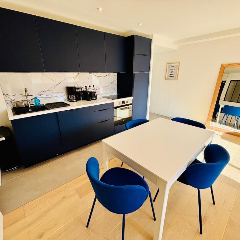 Magnifique appartement Bandol Hypercentre - Appartement 2 Chambres - 4