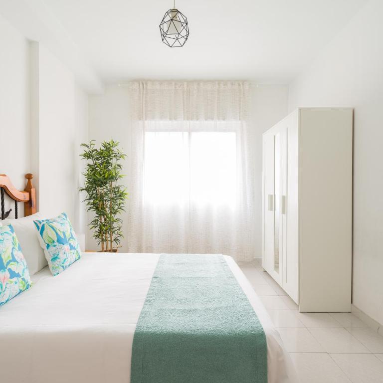 CITY FAMILY Néstor de la Torre - Three-Bedroom Apartment - 9