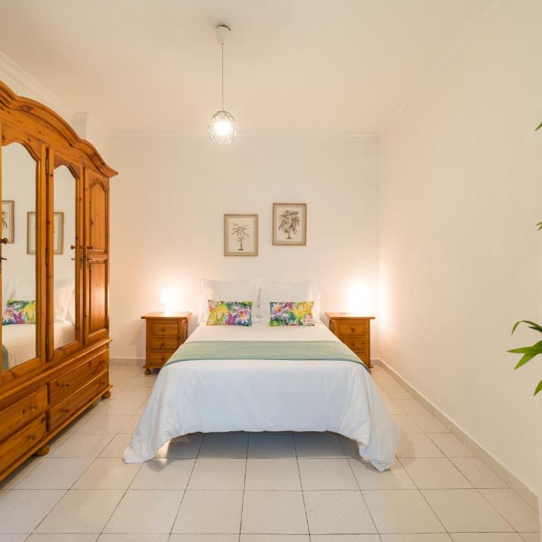 CITY FAMILY Néstor de la Torre - Three-Bedroom Apartment - 17