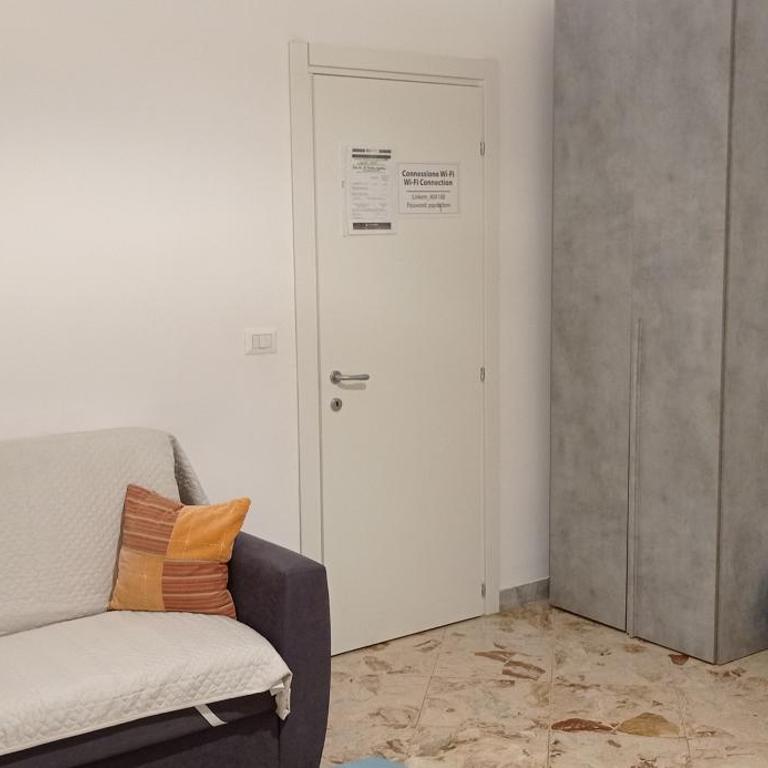 CasaRA - Triple Room with Private External Bathroom - 1