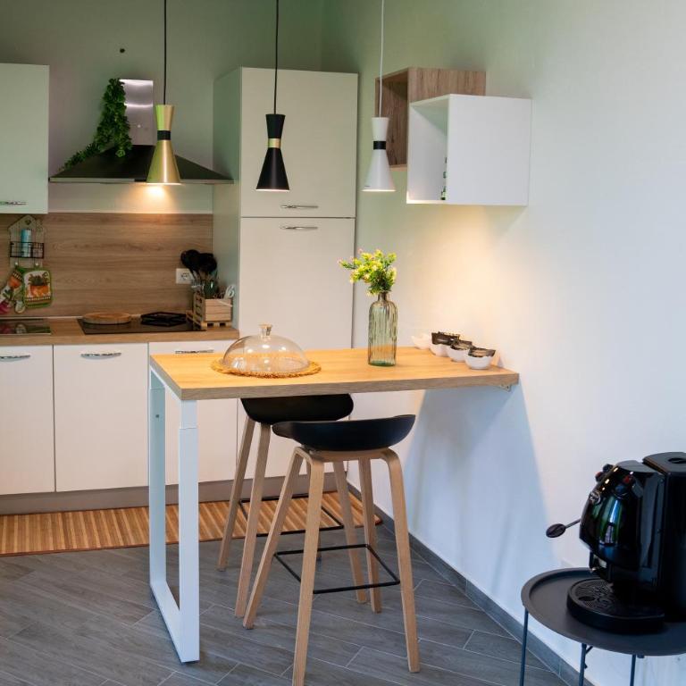Intero Appartamento con Vasca Idromassaggio e Solarium - Villa Ciaculli - Suite con Vasca Idromassaggio - 15