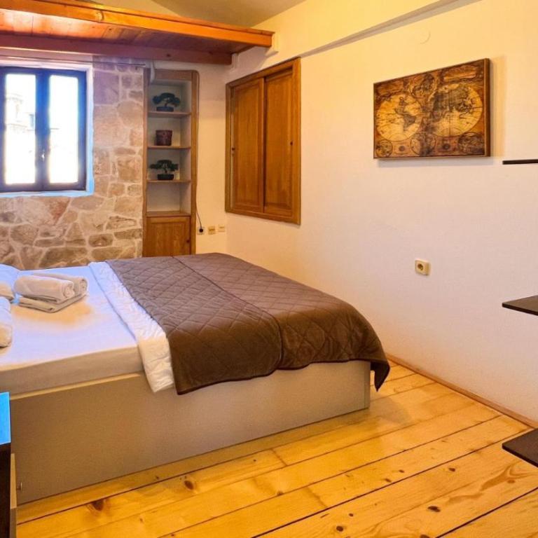 Old Town Homestel - Deluxe Double Room - 1
