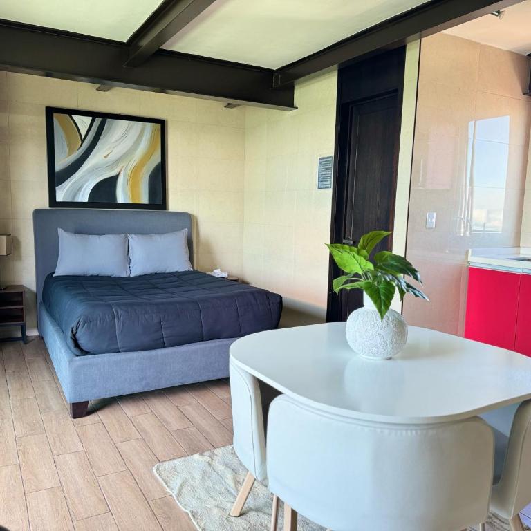 Luxury Rooftop SuiteB - Loft - 4