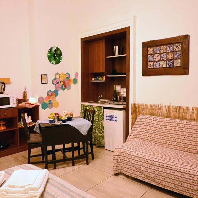 Sunrise B&B - Deluxe Studio - 17