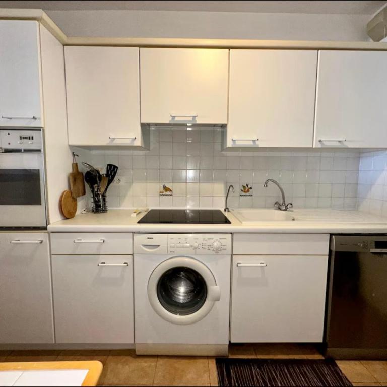 E2C2 - 3pièces vue mer avec piscine & parking - Appartamento con 2 Camere da Letto - 5