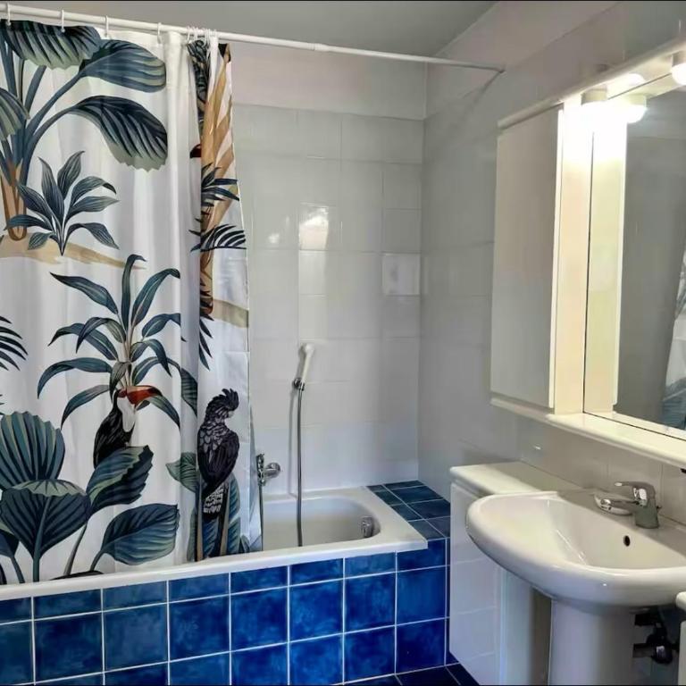 E2C2 - 3pièces vue mer avec piscine & parking - Appartamento con 2 Camere da Letto - 6