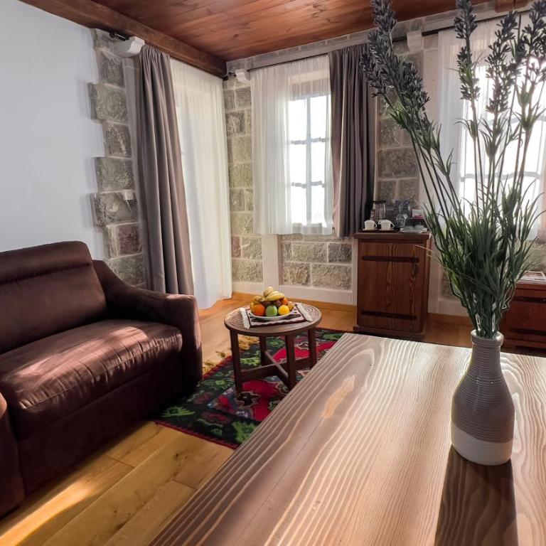 Stara Čaršija Hotel & SPA - Triple Room with Terrace - 3