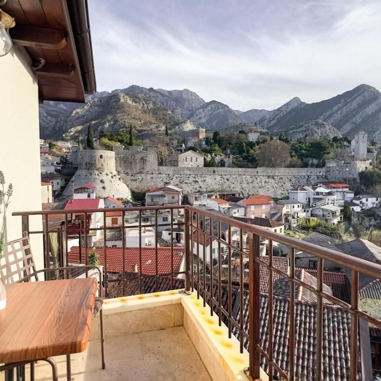Stara Čaršija Hotel & SPA - Triple Room with Terrace - 8