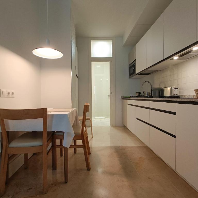 White Suite Alameda - Apartamento Superior de 1 dormitorio con balcón - 11