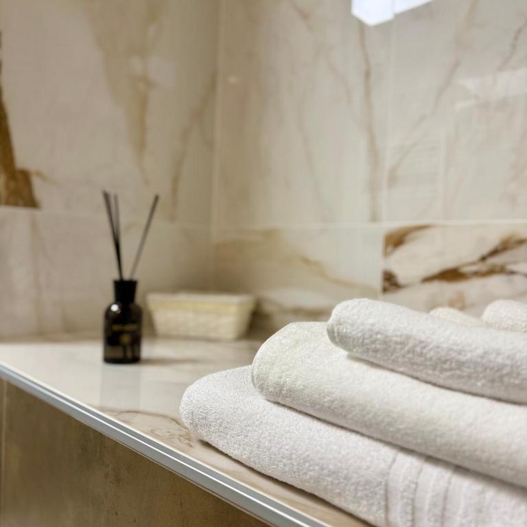 Casa del Girasole - Three-Bedroom Apartment - 14