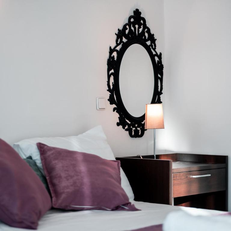 Maisonette Apartment in Heart of Sarajevo - Deluxe Two-Bedroom Apartment with Garden View - 17