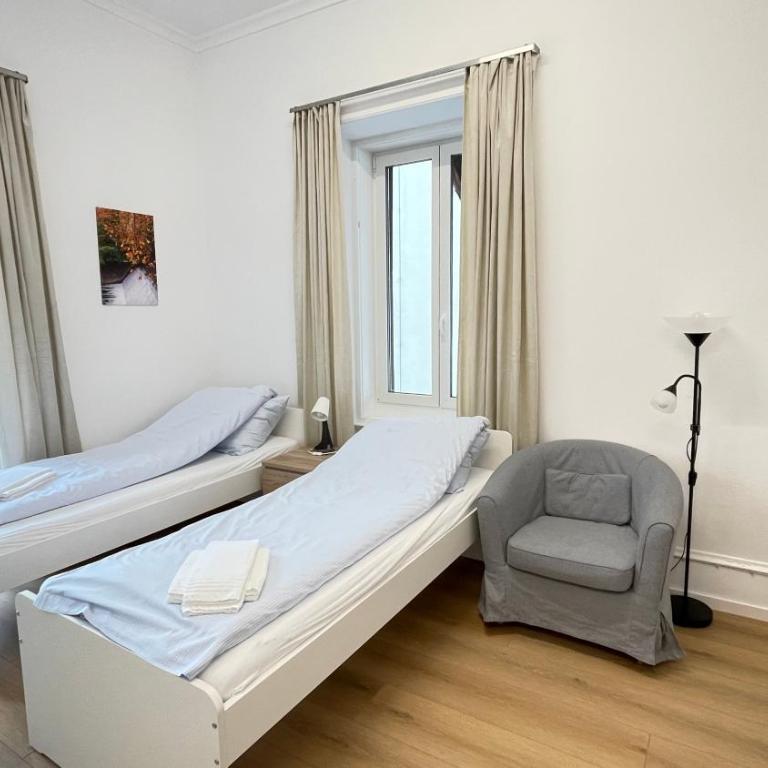 Villa Zentrum Haus Davos - Deluxe Doppelzimmer mit Balkon - 9