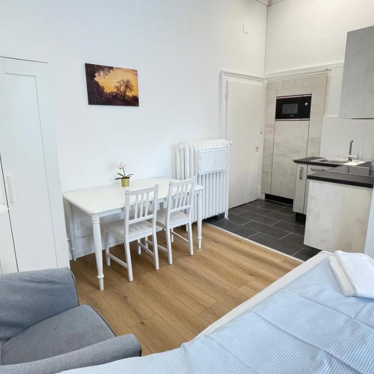 Villa Zentrum Haus Davos - Deluxe Doppelzimmer mit Balkon - 8