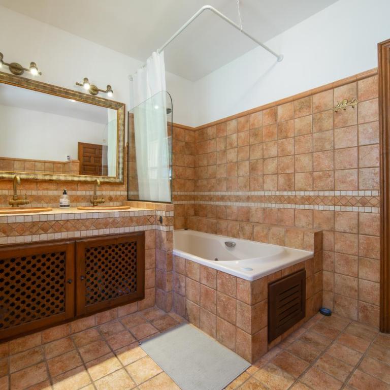 Casa de Lujo en Torre Valentina - Casa de 5 dormitorios - 42