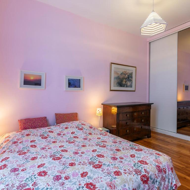 SUPERBE MAISON FAMILIALE AVEC JARDIN AU COEUR DE BIARRITZ - Maison 4 Chambres - 34