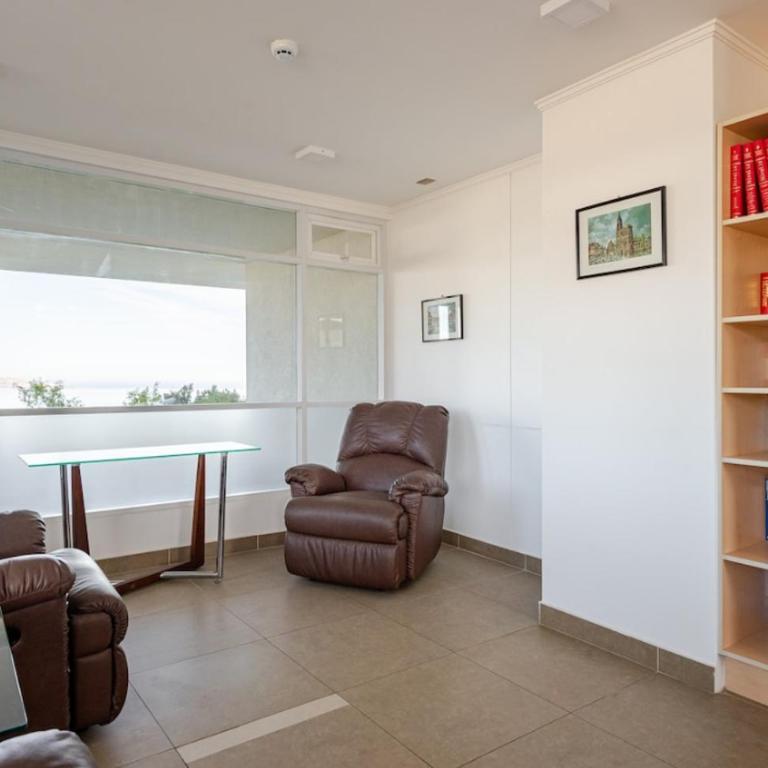 My House is Yours Espectacular Departamento Vista al Mar Temporada Verano - Three-Bedroom Apartment - 14