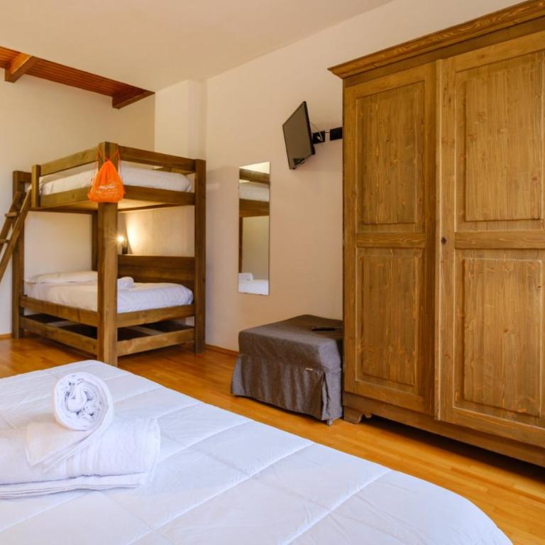 Chalet Le Alpi - Azzurro Club - Camera Quadrupla Comfort - 3