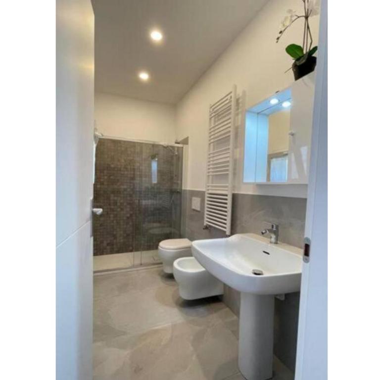 Comodissimo Gaslini e mare - Two-Bedroom Apartment - 17