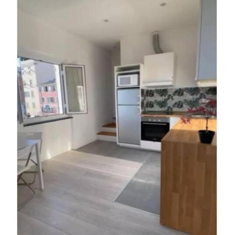 Comodissimo Gaslini e mare - Two-Bedroom Apartment - 7