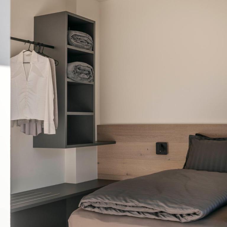 Bfour - Camera Matrimoniale/Doppia con Letti Singoli con Bagno - 5