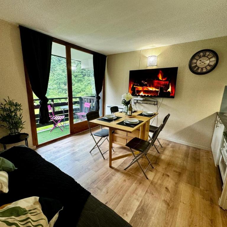Les Esserts au pied des pistes idéal 4 personnes - Appartement 1 Chambre avec Balcon et Vue sur les Montagnes - 3