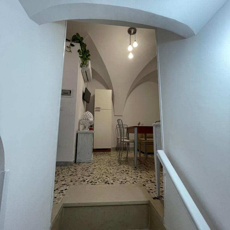 The White Rose - One-Bedroom Apartment - 16