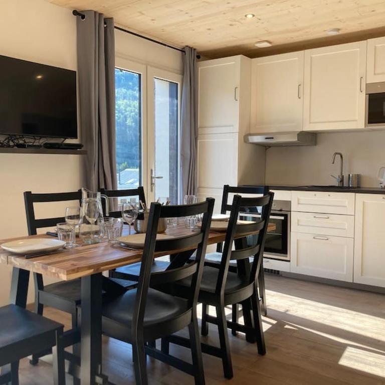Appartement refait à neuf dans villa - Two-Bedroom Apartment - 2