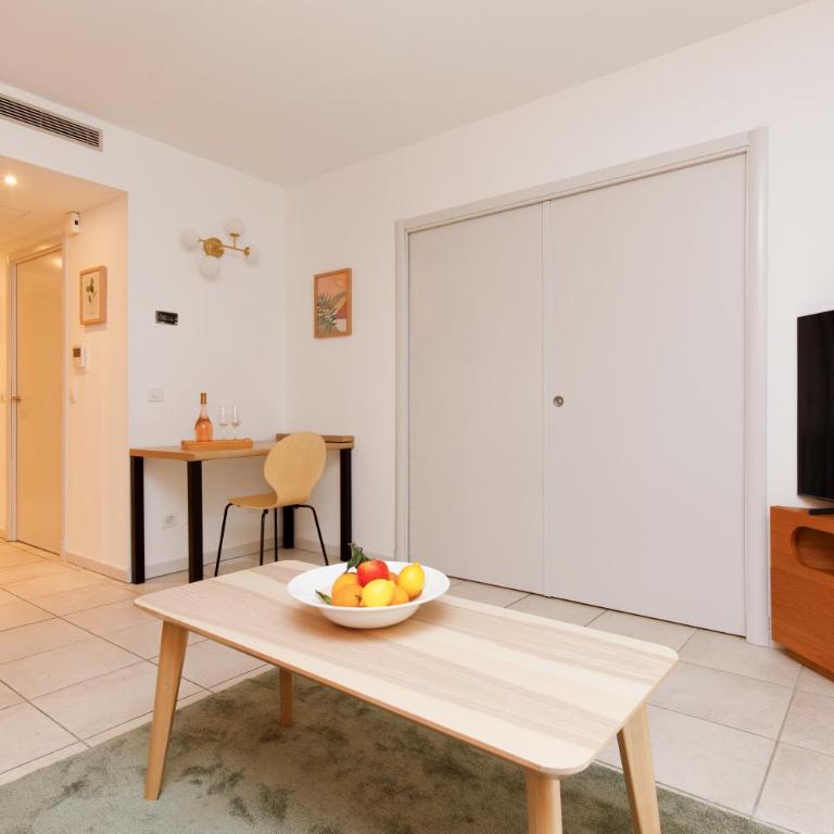 Côté Croisette LUXE - 2BdR 2 bthR 2 toilets -Terrace, AC, parking & lift - Apartment mit 2 Schlafzimmern und Terrasse - 10
