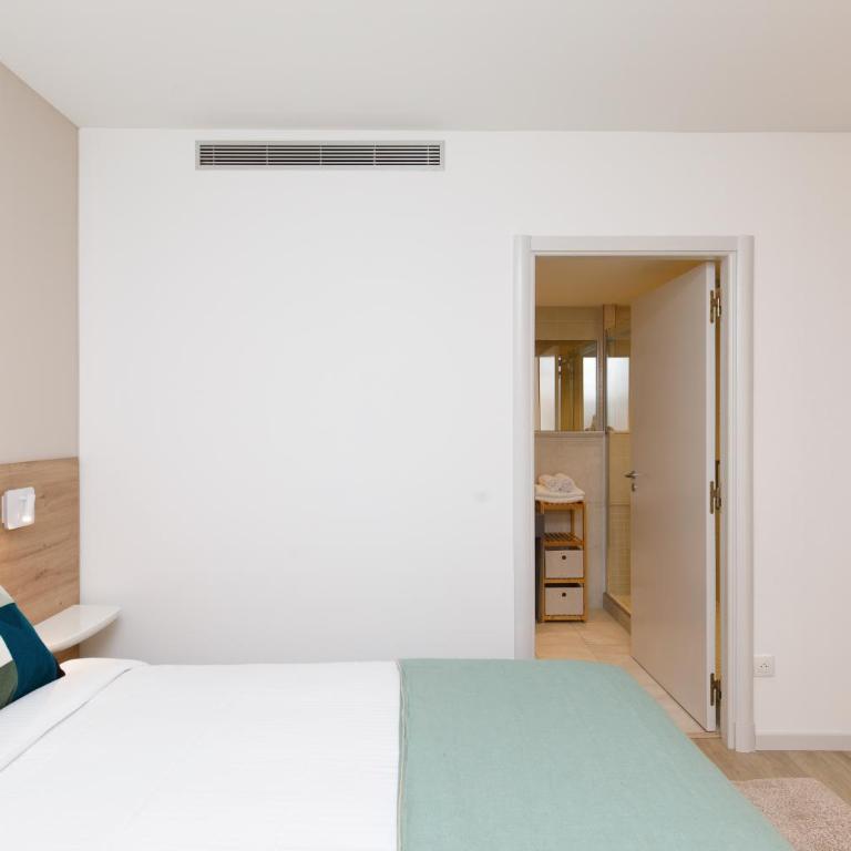 Côté Croisette LUXE - 2BdR 2 bthR 2 toilets -Terrace, AC, parking & lift - Apartment mit 2 Schlafzimmern und Terrasse - 36