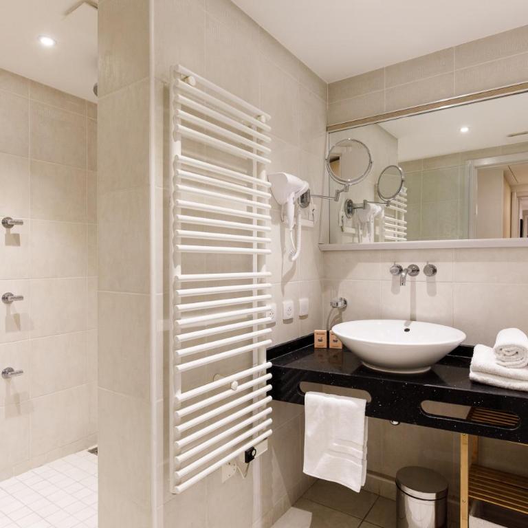 Côté Croisette LUXE - 2BdR 2 bthR 2 toilets -Terrace, AC, parking & lift - Apartment mit 2 Schlafzimmern und Terrasse - 6