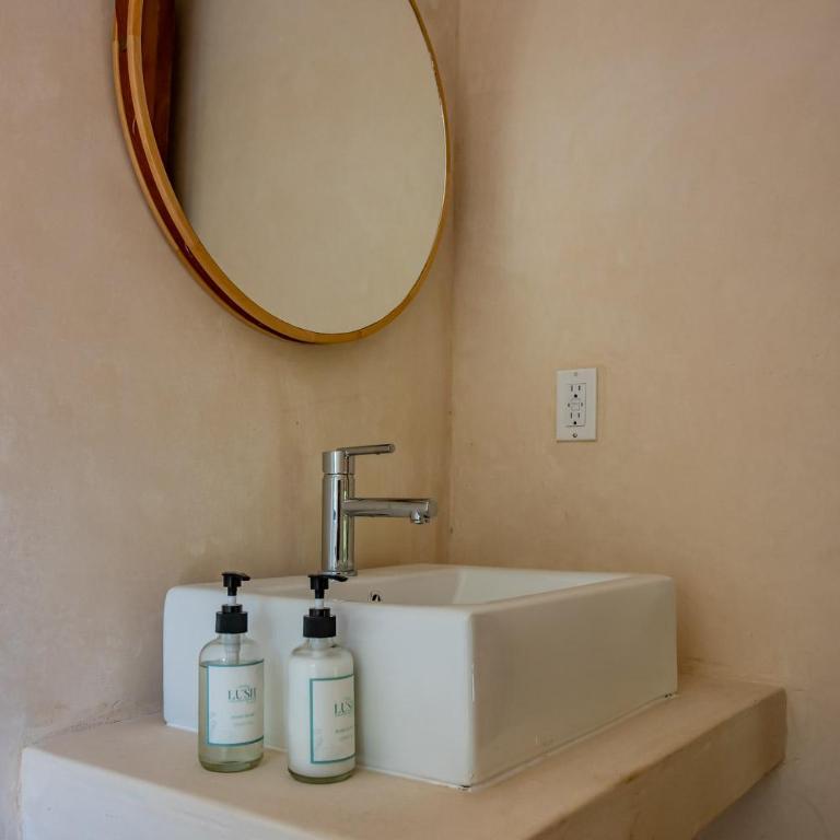 Bright 2BR Loft with Rooftop Pool in Best Tulum Downtown Location - Apartamento de 2 dormitorios - 18