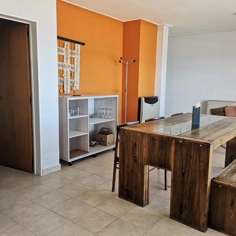 Jarillal Mar - Two-Bedroom Apartment with Balcony and Sea View - 10