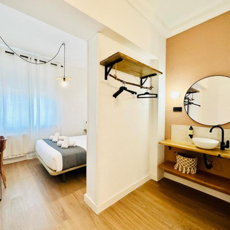 Autentic Boutique Moncloa - Superior Double Room - 1