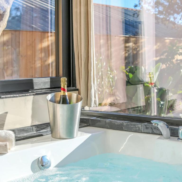 3min de la mer - 14P - Calme - Moderne - Jacuzzi - BBQ - Villa con piscina privada - 16