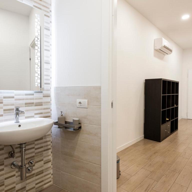 A Florentine Stay - One-Bedroom Apartment - 17