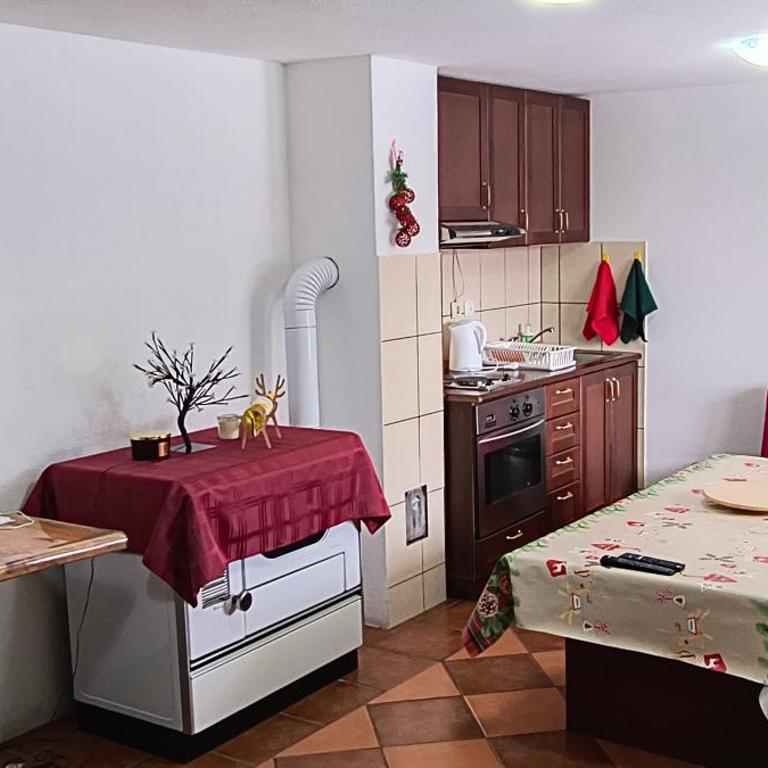 Vikendica Kop - Five-Bedroom House - 30