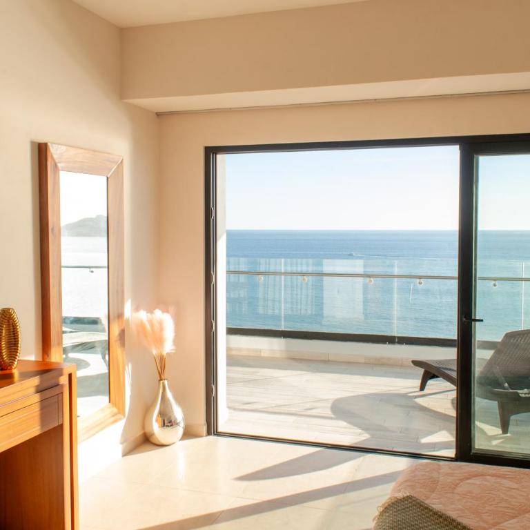 Malecón Love - Two-Bedroom Apartment - 19