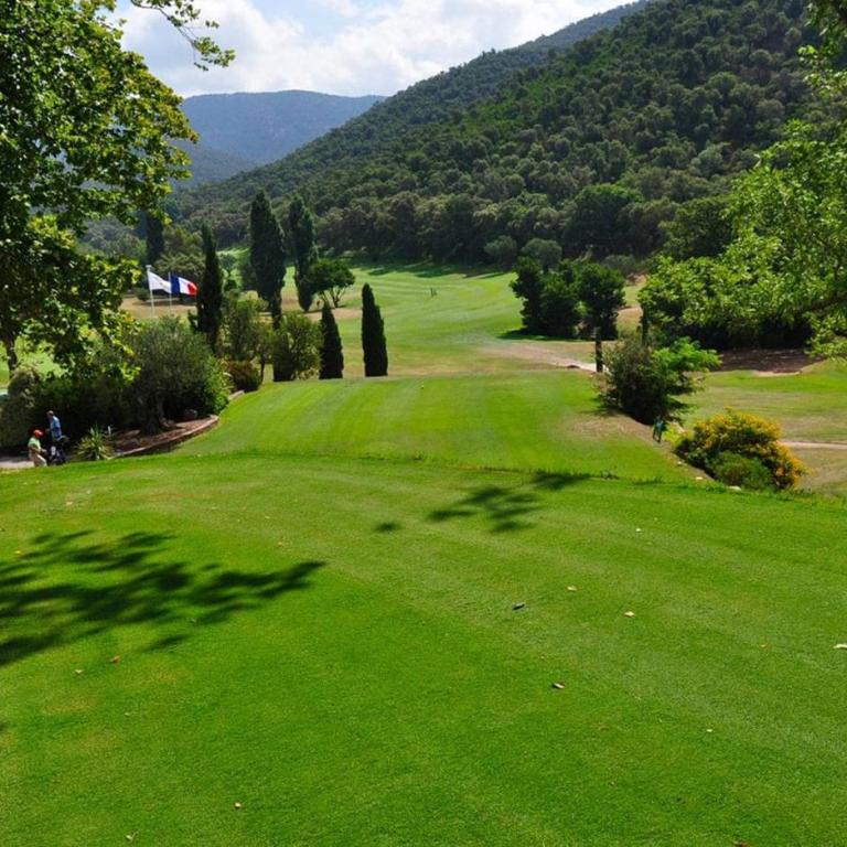 Villa Cosy pour 6 personnes avec piscine privée et vue panoramique sur les îles et les collines à La Londe les Maures - Three-Bedroom Vacation Home - 17