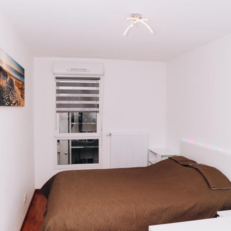 Appartement , Strasbourg France 700m de Zénith, - Apartamento de 1 dormitorio - 2