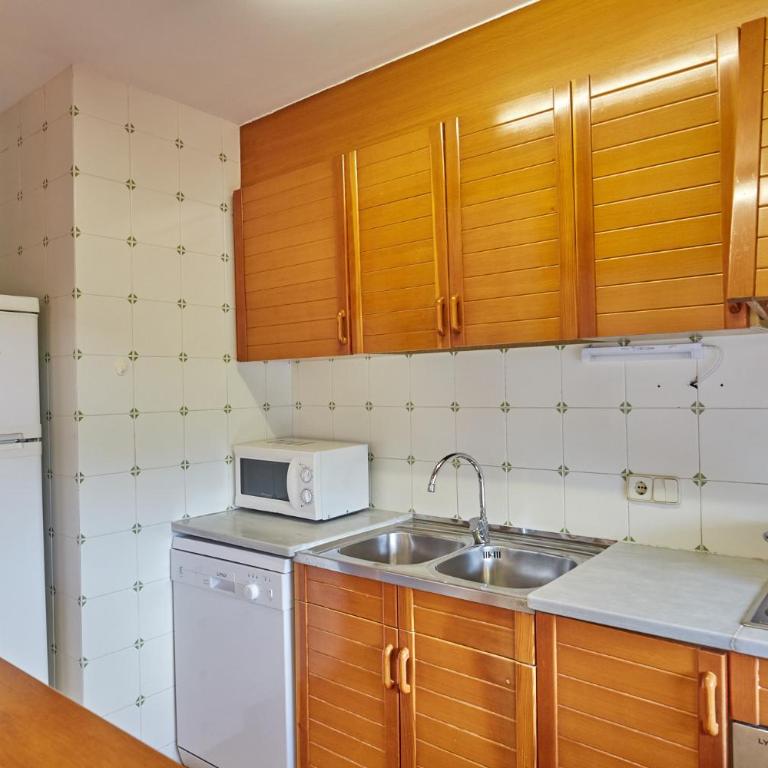 Apartaments Golf Mar - Apartamento de 2 dormitorios (4 adultos) - 8