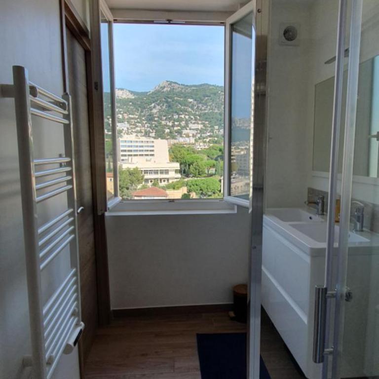 Vue Mer Panoramique - Gare et Port à Pied - 60m2 - Two-Bedroom Apartment - 20