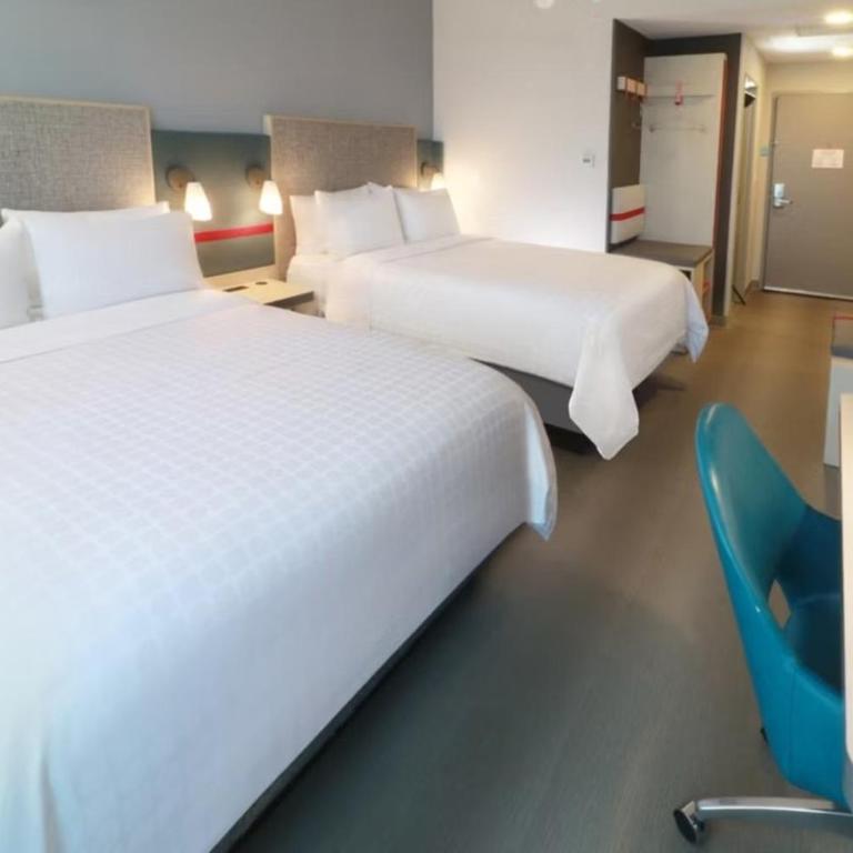 Avid Hotel Querétaro Centro Sur by IHG - Standard Queen Room with Two Queen Beds - 4
