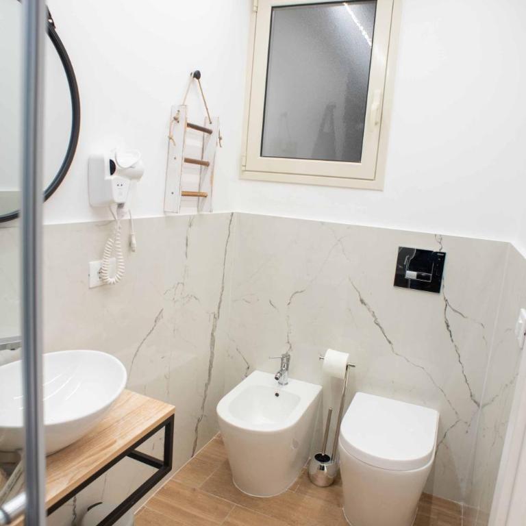 Yris House - Two-Bedroom Apartment - 22