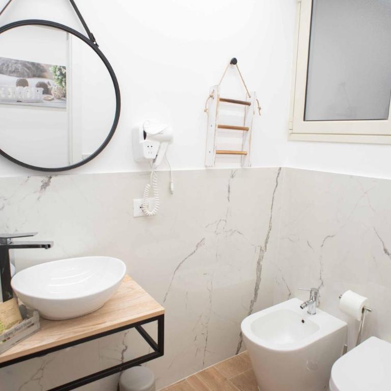 Yris House - Two-Bedroom Apartment - 9