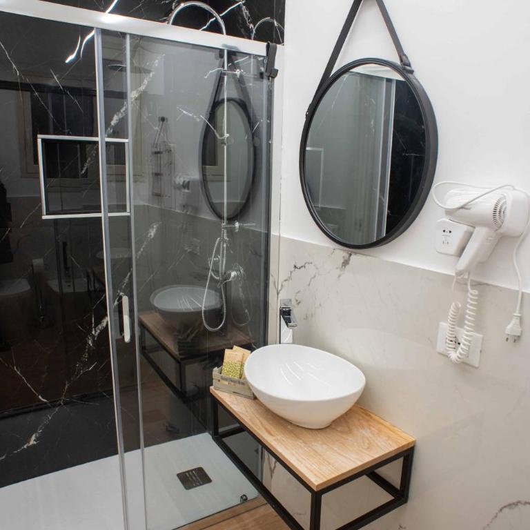 Yris House - Two-Bedroom Apartment - 8