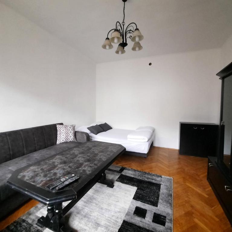 Sarajevo apartments in New Sarajevo city - Apartment with Balcony - 5