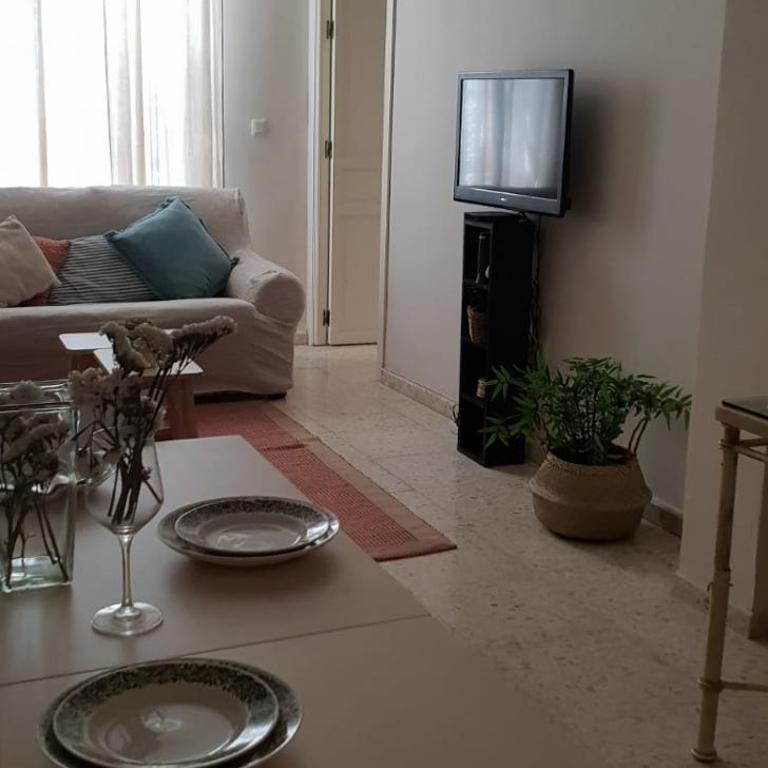 Alameda Center - Two-Bedroom Apartment - 5