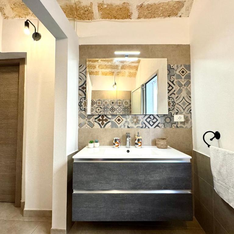 Dimora d'incanto con terrazza vista Duomo - Appartamento con 1 Camera da Letto e Vista Città - 30