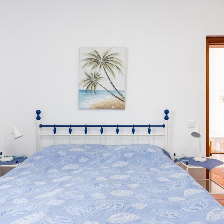 Oceanfront Apt in Private Villa - Next to the Beach - One-Bedroom Apartment - 21