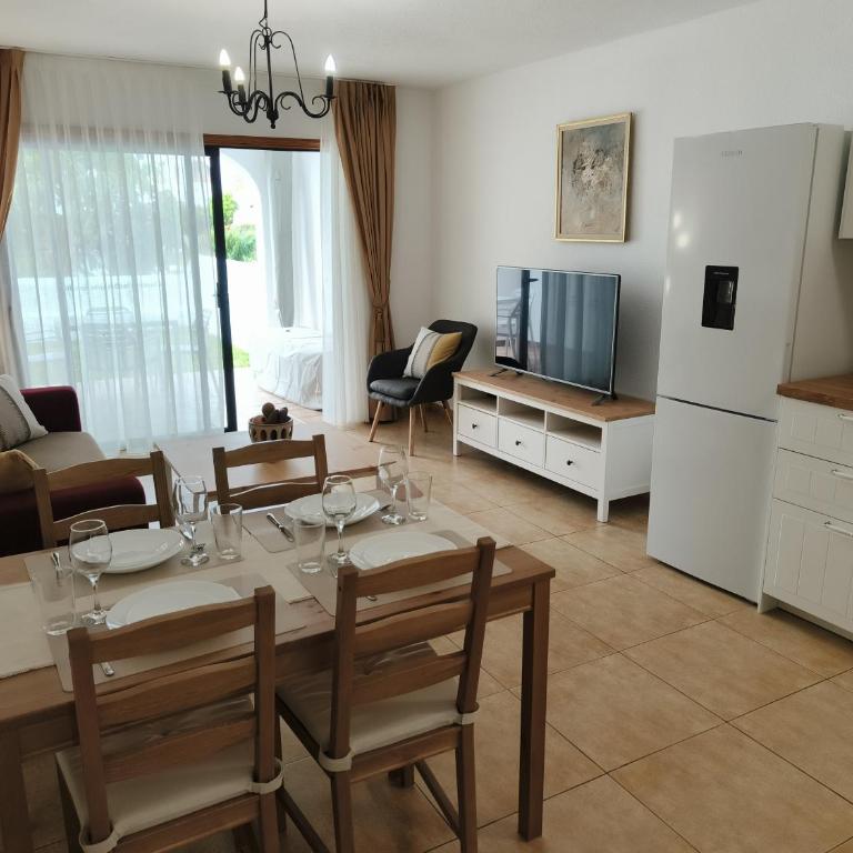 FAIRWAYS CLUB, suite B37 - Apartamento de 1 dormitorio - 2